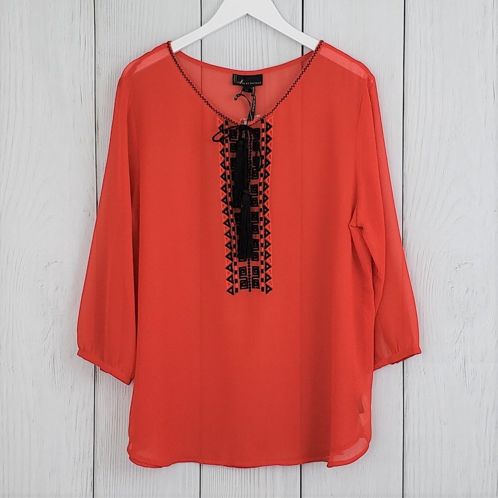 I JEANS BY BUFFALO sz L Red Embroidered Blouse Top